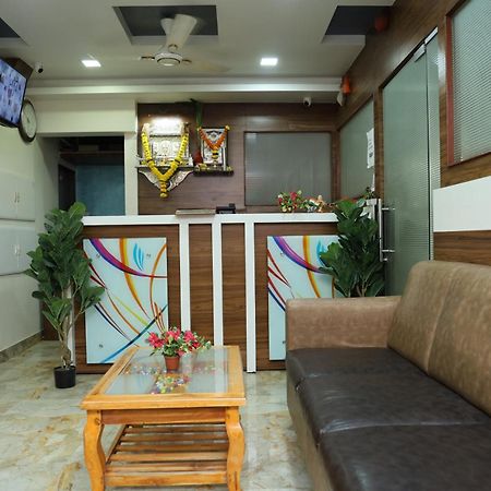 Hotel Satyam Residency 纳威孟买 外观 照片